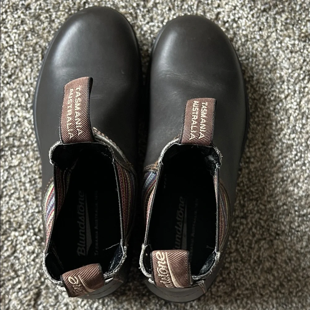 Blundstone Brown Ankle Boots with Multicolor Stripes - Picture 7 of 8